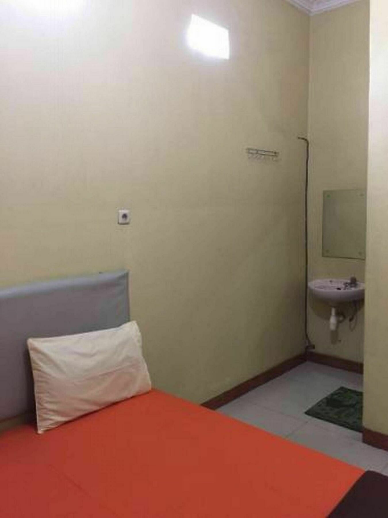 Hotel Serasi Syariah Tangerang Exterior foto